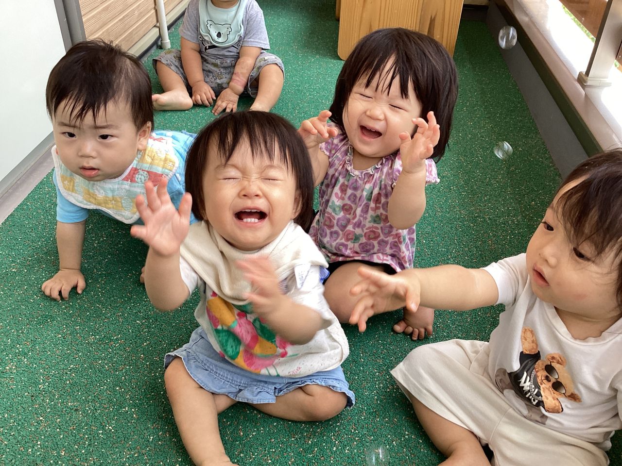テラスであそぼう！