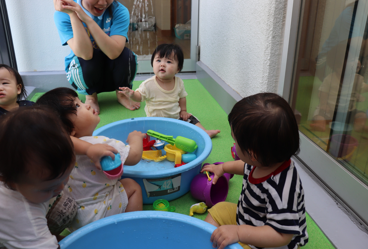 お水パシャパシャ気持ちいいね♪♪