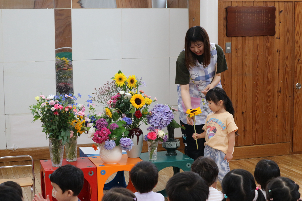 大地フロアの花の日礼拝～🌷みんなちがってみんないい🌻～