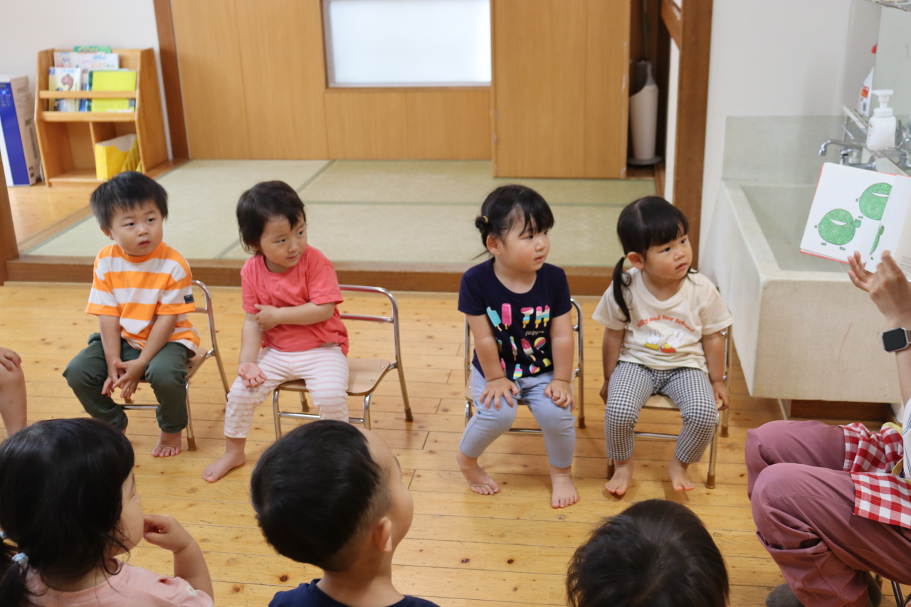 いっしょにあーそーぼー♪♪～２歳児の交流～